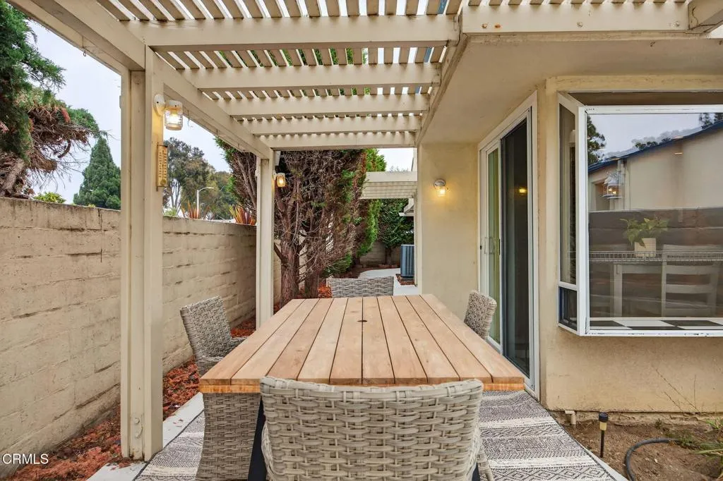 628 Sapphire Avenue, Ventura, California 93004 home-pic-45