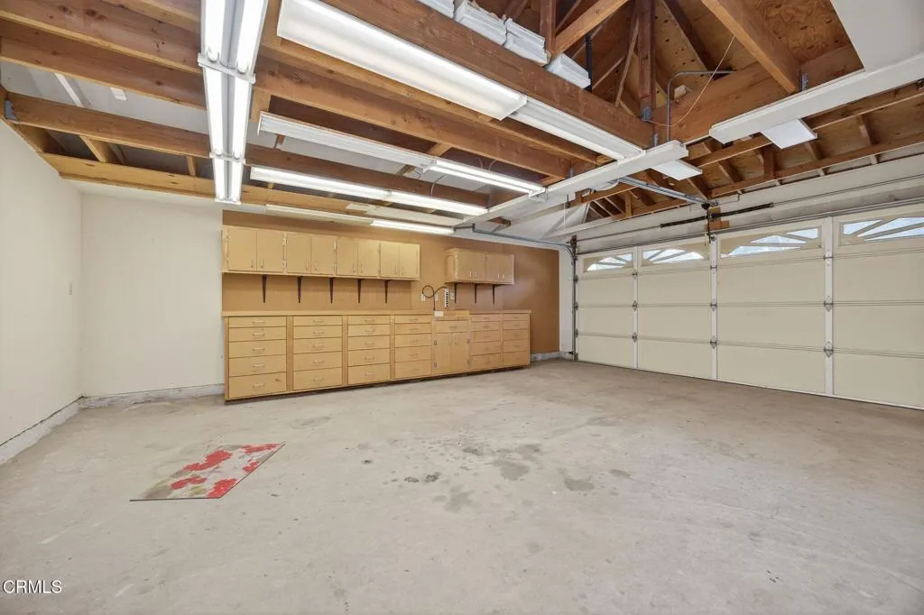 628 Sapphire Avenue, Ventura, California 93004 home-pic-38