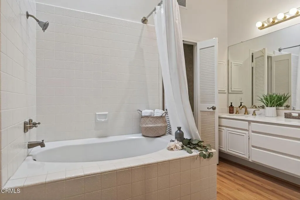628 Sapphire Avenue, Ventura, California 93004 home-pic-35