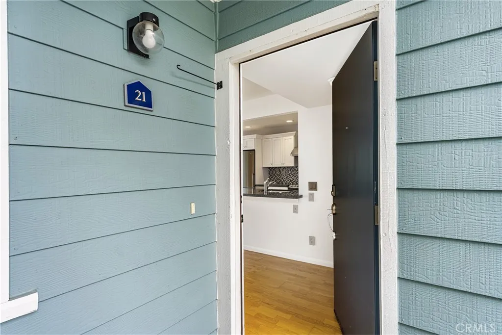 6004 Bixby Village Drive 21, Long Beach, California 90803 home-pic-33