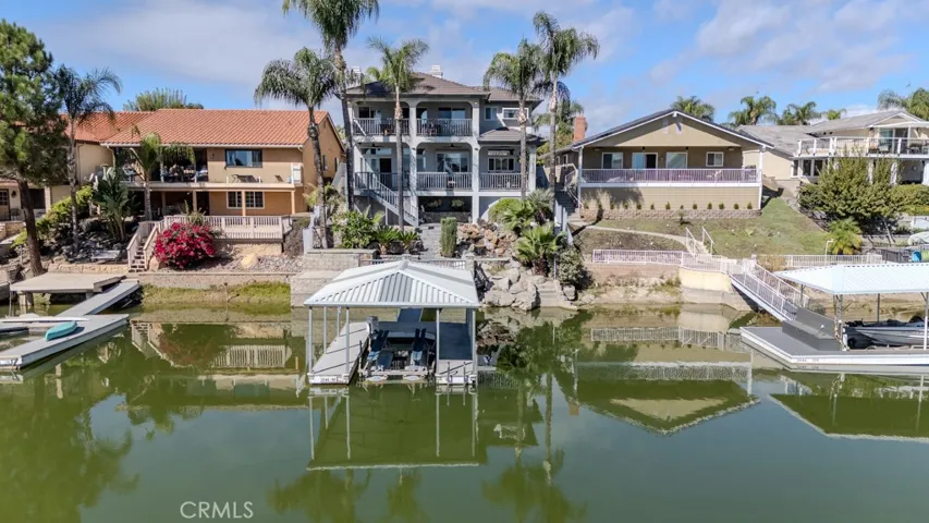 30208 White Wake, Canyon Lake, California 92587
