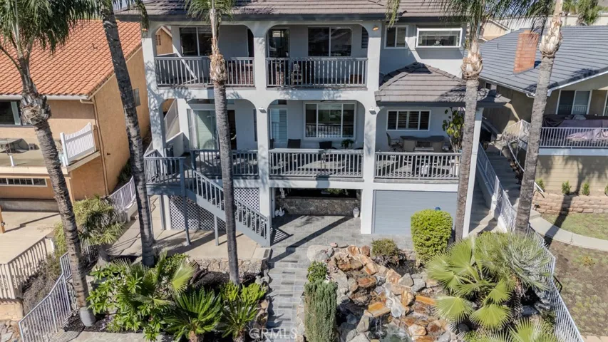 30208 White Wake, Canyon Lake, California 92587
