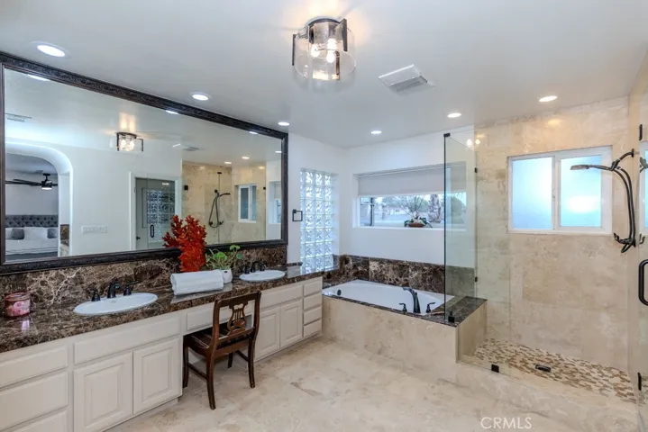 30208 White Wake, Canyon Lake, California 92587