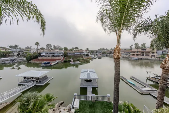 30208 White Wake, Canyon Lake, California 92587