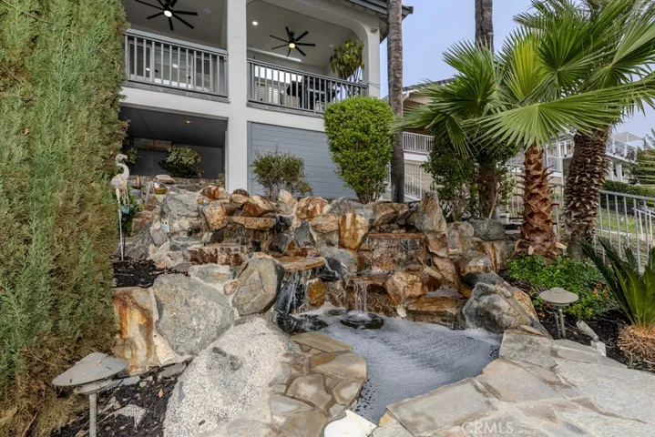 30208 White Wake, Canyon Lake, California 92587