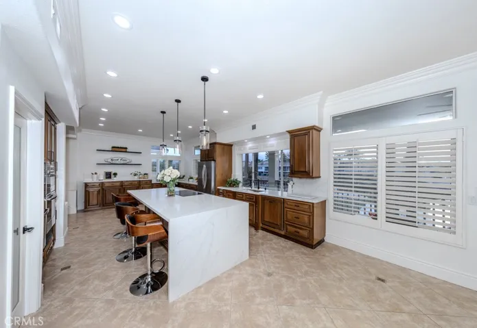30208 White Wake, Canyon Lake, California 92587