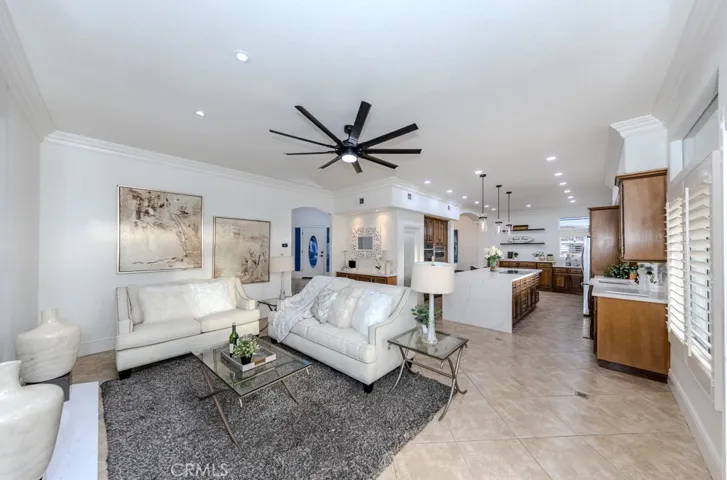 30208 White Wake, Canyon Lake, California 92587
