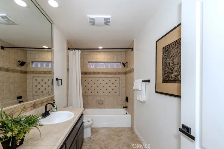 30208 White Wake, Canyon Lake, California 92587