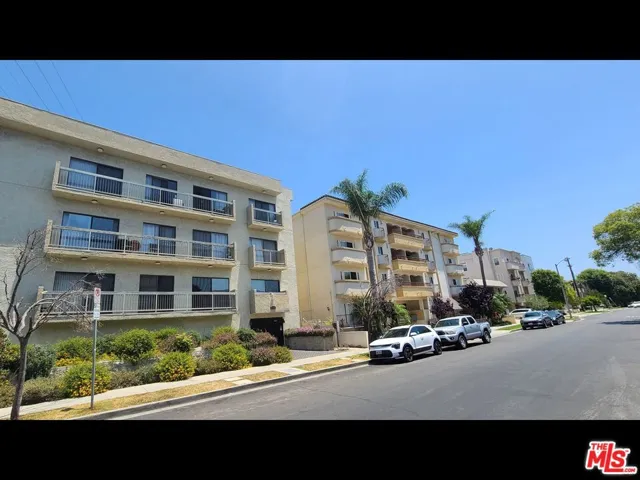 1818 Glendon Avenue, Los Angeles, California 90025
