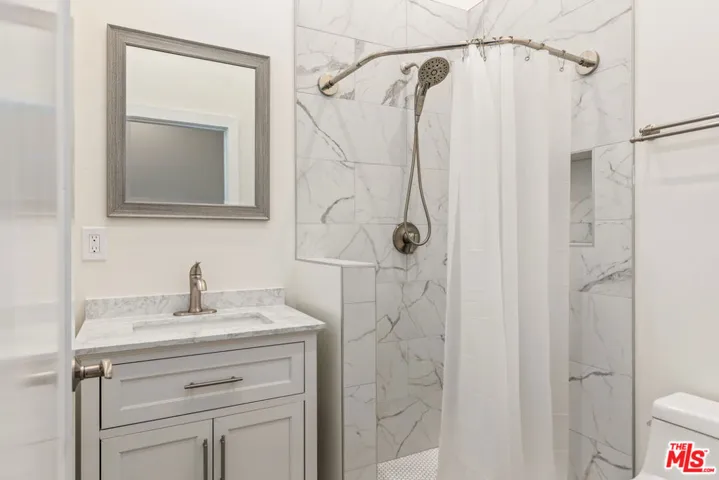 2336 Scarff Street 2338, Los Angeles, California 90007