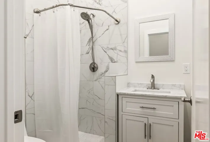 2336 Scarff Street 2338, Los Angeles, California 90007