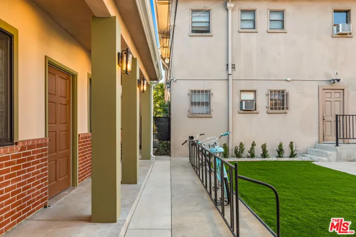 2336 Scarff Street 2338, Los Angeles, California 90007
