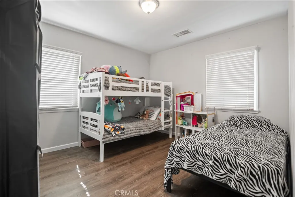 1555 Toluca Dr, San Bernardino, California 92404 home-pic-7