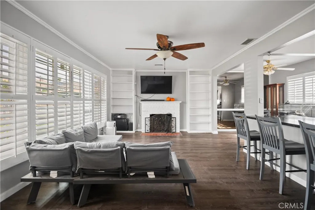 1555 Toluca Dr, San Bernardino, California 92404 home-pic-2