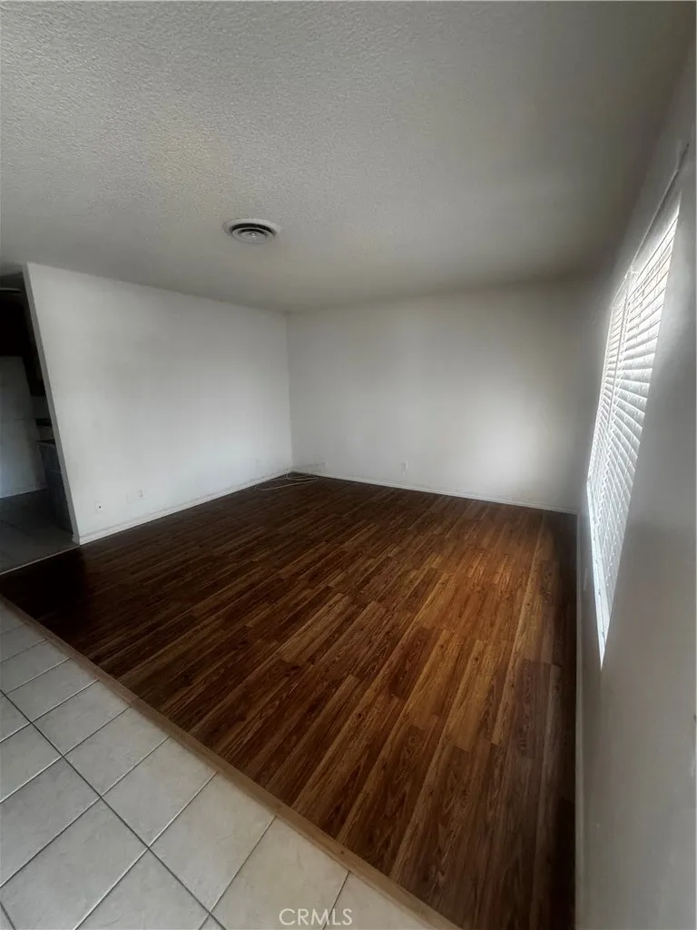 41376 Torrey Pine Court, Hemet, California 92544 home-pic-2