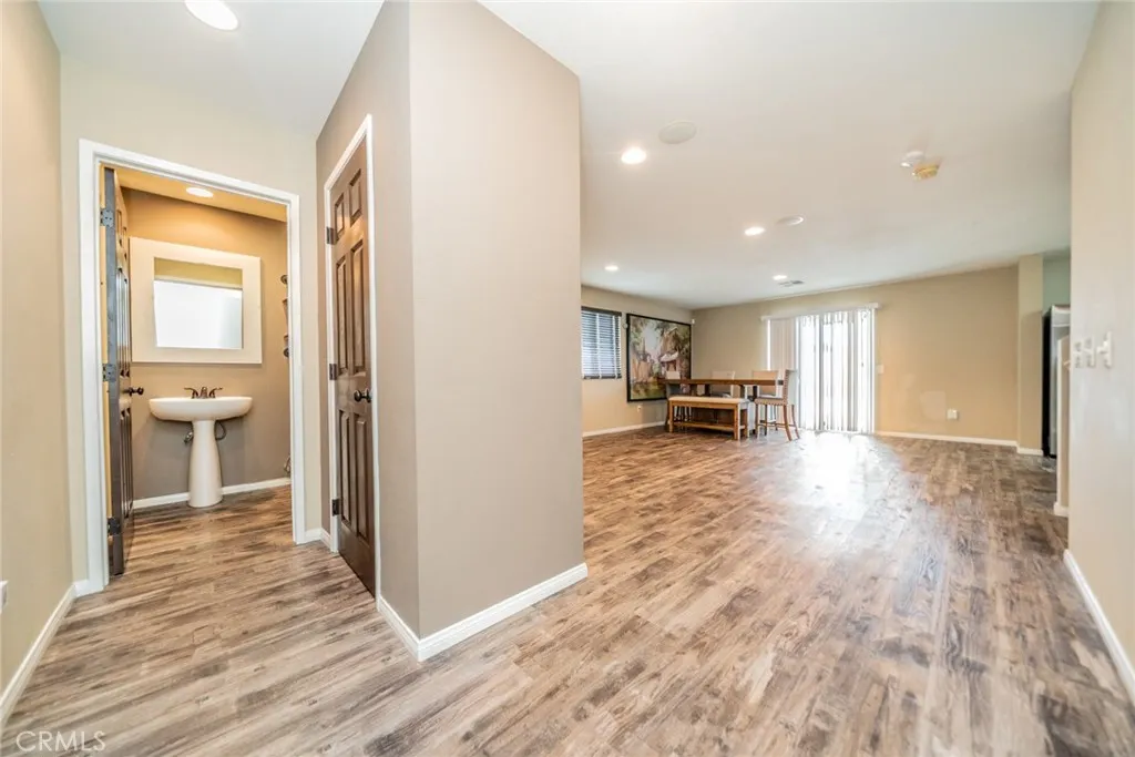 16013 Papago Place, Victorville, California 92394 home-pic-17