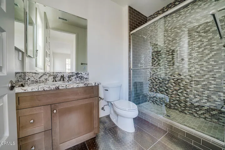 Ensuite Bathroom #3