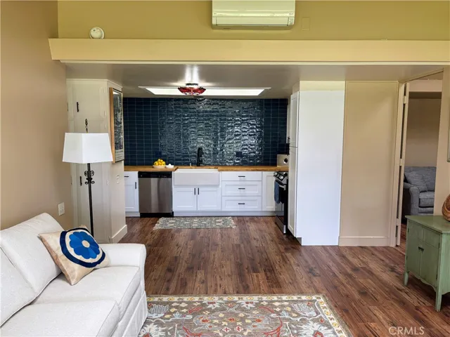 1543 Merion Way M2-45e, Seal Beach, California 90740