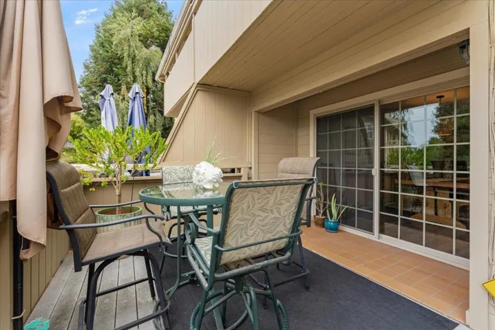 182 Hyannis Court, Aptos, California 95003