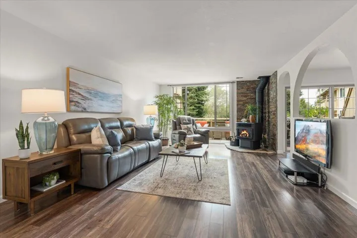 182 Hyannis Court, Aptos, California 95003