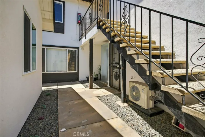 994 Valencia Street, Costa Mesa, California 92626
