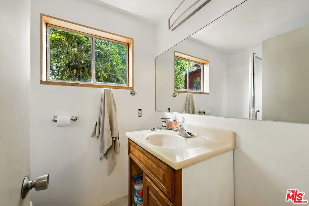 2186 Mar Vista Avenue, Altadena, California 91001 home-pic-26