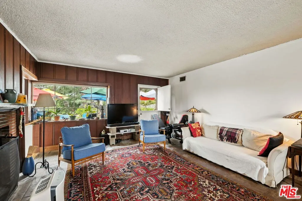 2186 Mar Vista Avenue, Altadena, California 91001 home-pic-16