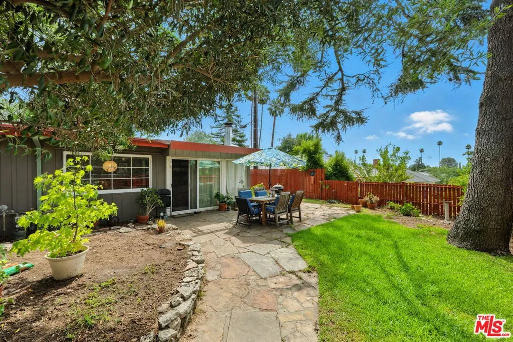 2186 Mar Vista Avenue, Altadena, California 91001 home-pic-11