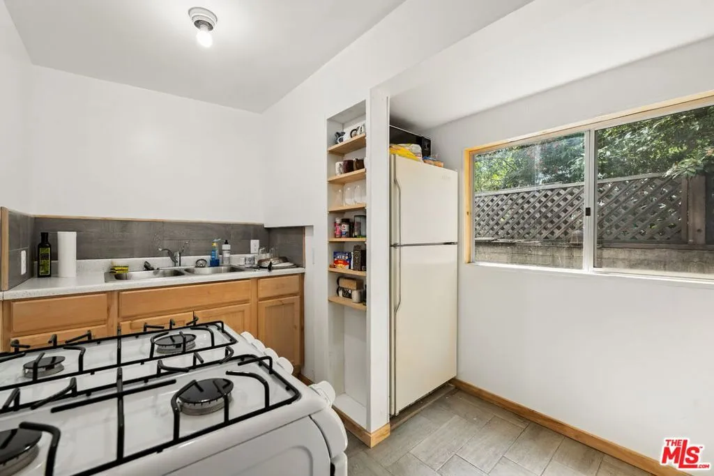 2186 Mar Vista Avenue, Altadena, California 91001 home-pic-27
