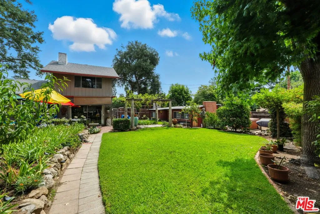 2186 Mar Vista Avenue, Altadena, California 91001 home-pic-3