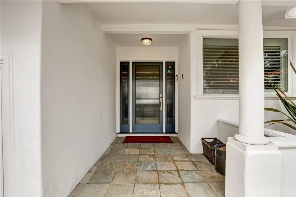 19127 Allingham Avenue, Cerritos, California 90703 home-pic-3