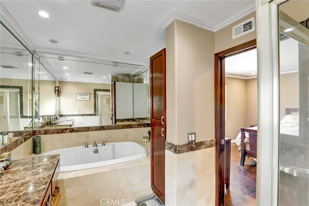 19127 Allingham Avenue, Cerritos, California 90703 home-pic-28