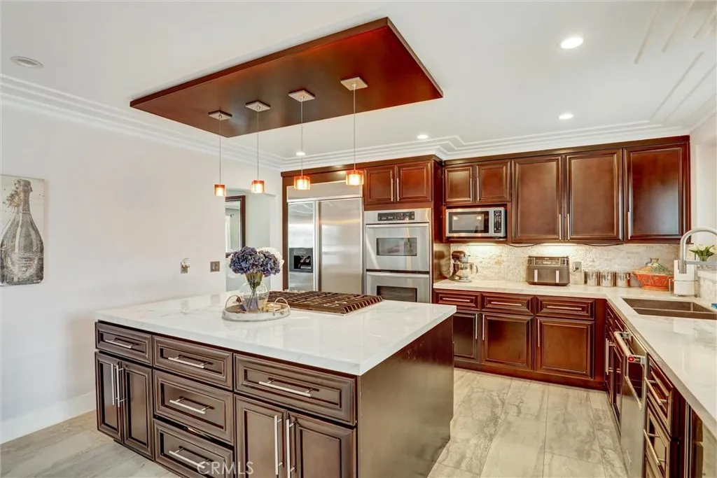 19127 Allingham Avenue, Cerritos, California 90703 home-pic-8