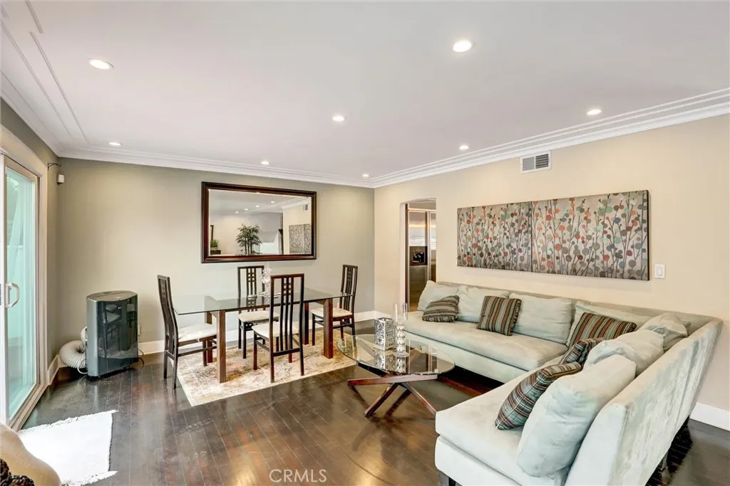 19127 Allingham Avenue, Cerritos, California 90703 home-pic-11