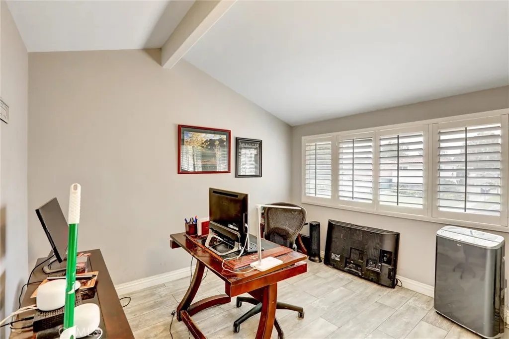 19127 Allingham Avenue, Cerritos, California 90703 home-pic-33