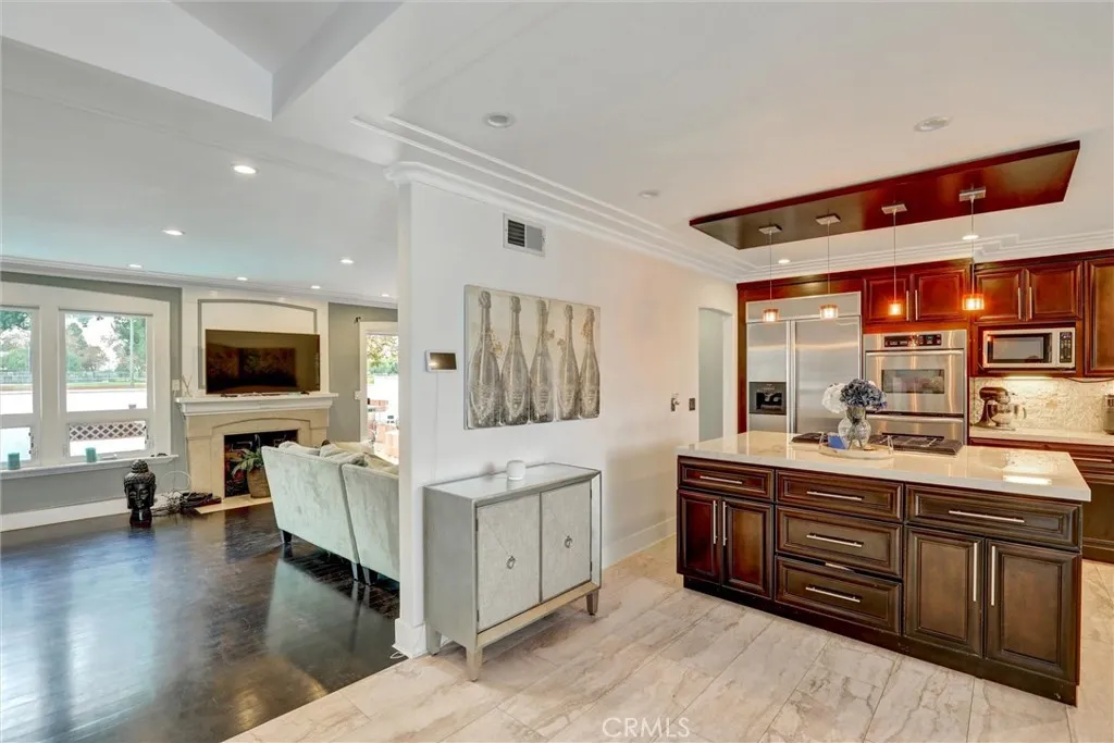 19127 Allingham Avenue, Cerritos, California 90703 home-pic-5