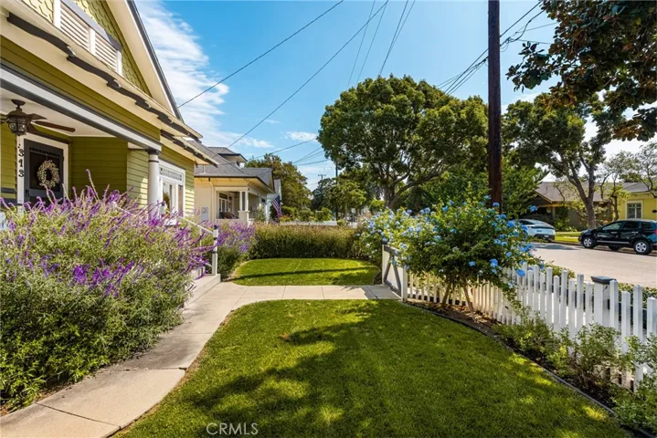 313 E Palmyra, Orange, California 92866