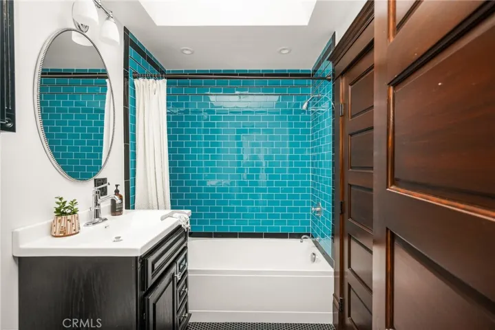 313 E Palmyra, Orange, California 92866