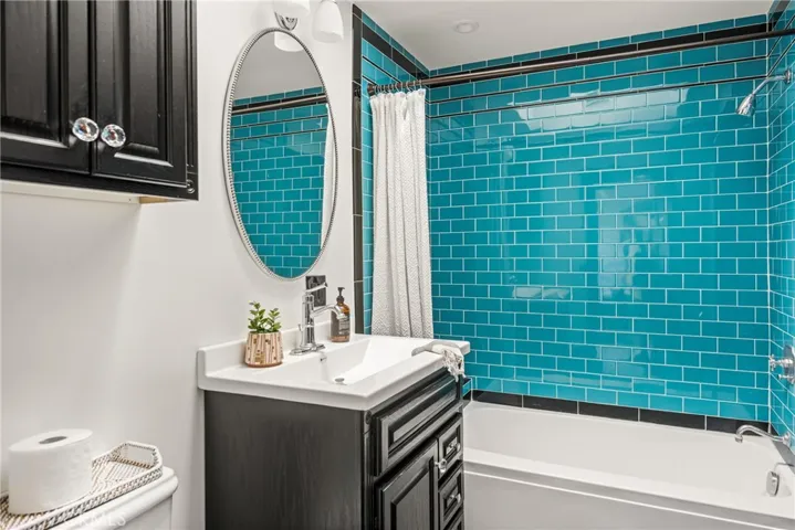 313 E Palmyra, Orange, California 92866