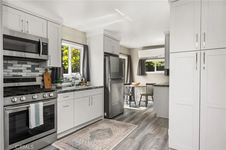 313 E Palmyra, Orange, California 92866