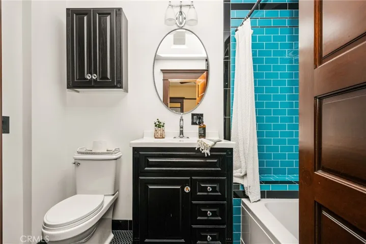 313 E Palmyra, Orange, California 92866