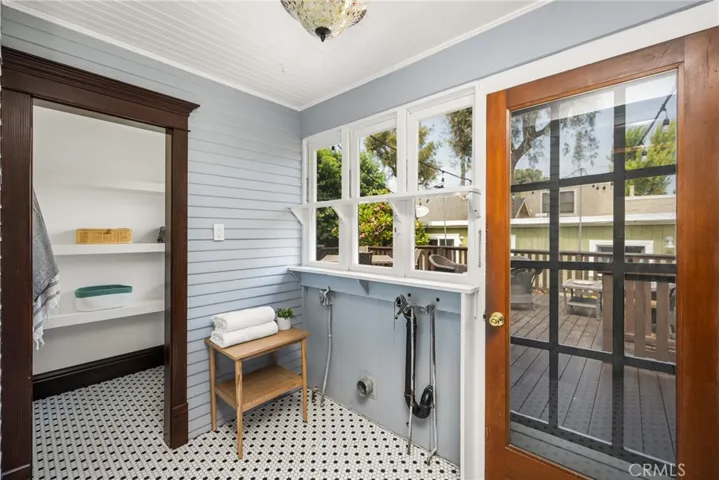 313 E Palmyra, Orange, California 92866