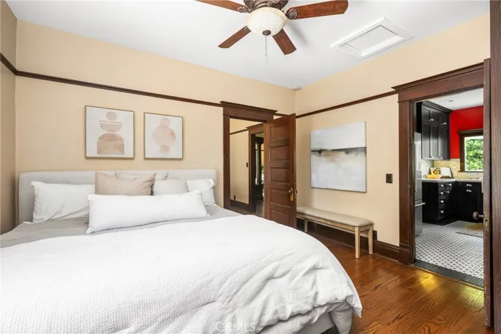 313 E Palmyra, Orange, California 92866