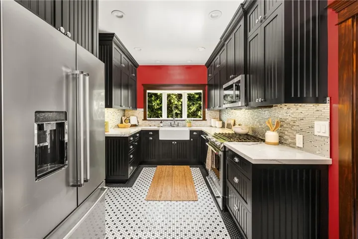 313 E Palmyra, Orange, California 92866