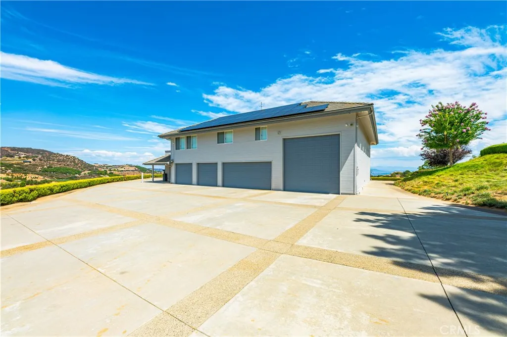 21410 Avenida De Arboles, Murrieta, California 92562 home-pic-59