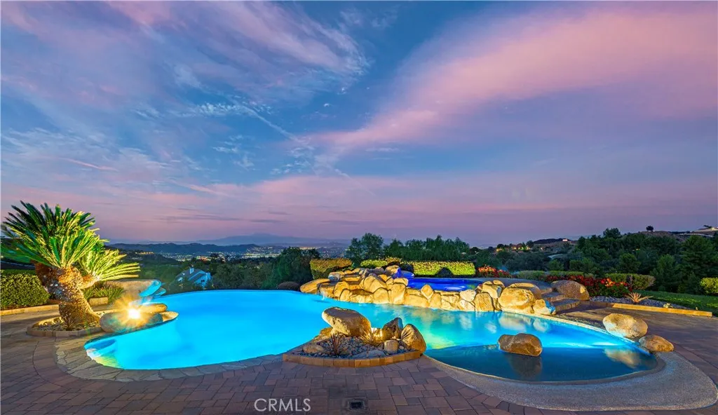 21410 Avenida De Arboles, Murrieta, California 92562 home-pic-1