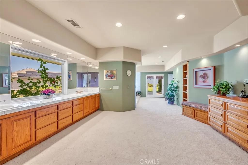 21410 Avenida De Arboles, Murrieta, California 92562 home-pic-34