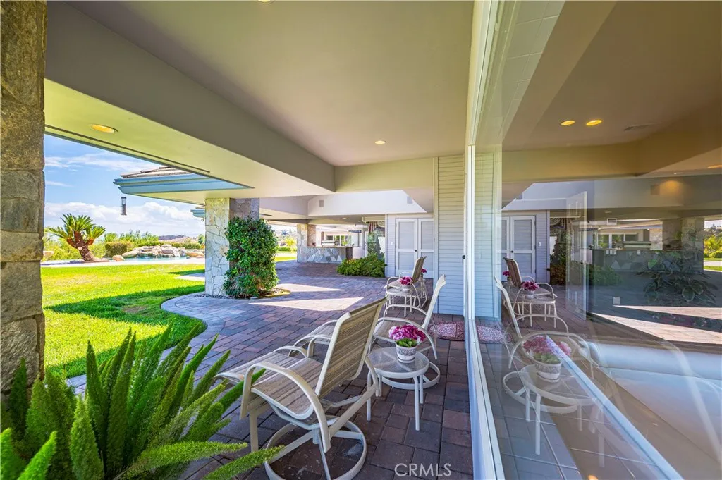21410 Avenida De Arboles, Murrieta, California 92562 home-pic-54