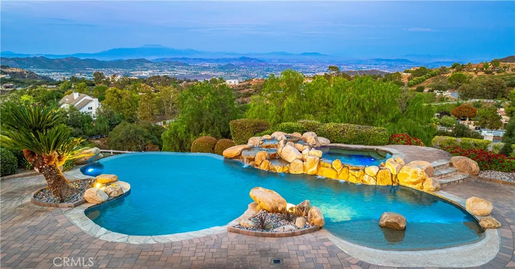 21410 Avenida De Arboles, Murrieta, California 92562 home-pic-57