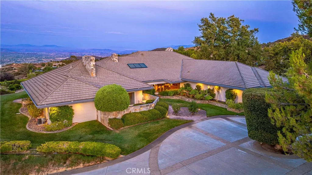 21410 Avenida De Arboles, Murrieta, California 92562 home-pic-8